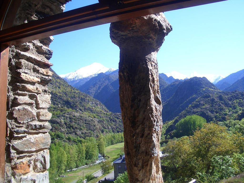 Hostal Montana Alins Zewnętrze zdjęcie